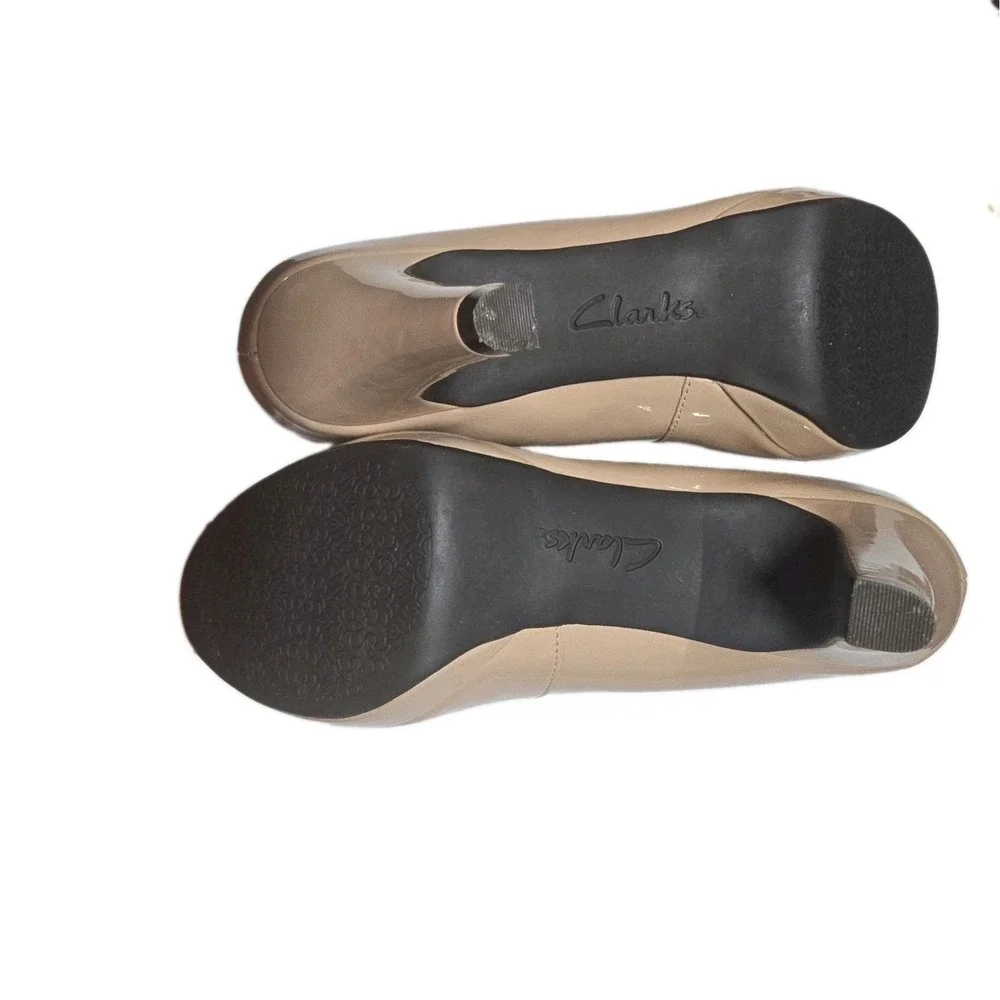 Clarks up sale